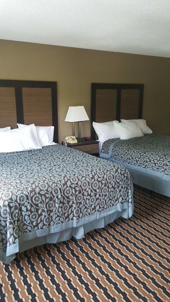 Econo Lodge 프레스트시티 외부 사진