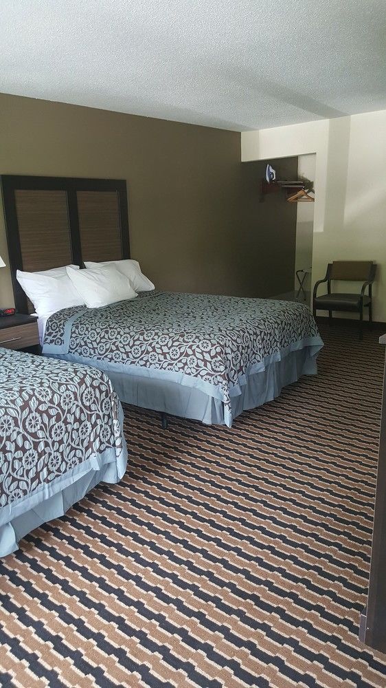Econo Lodge 프레스트시티 외부 사진