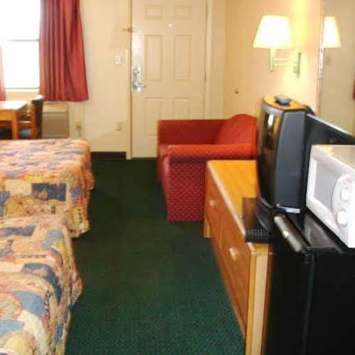 Econo Lodge 프레스트시티 외부 사진