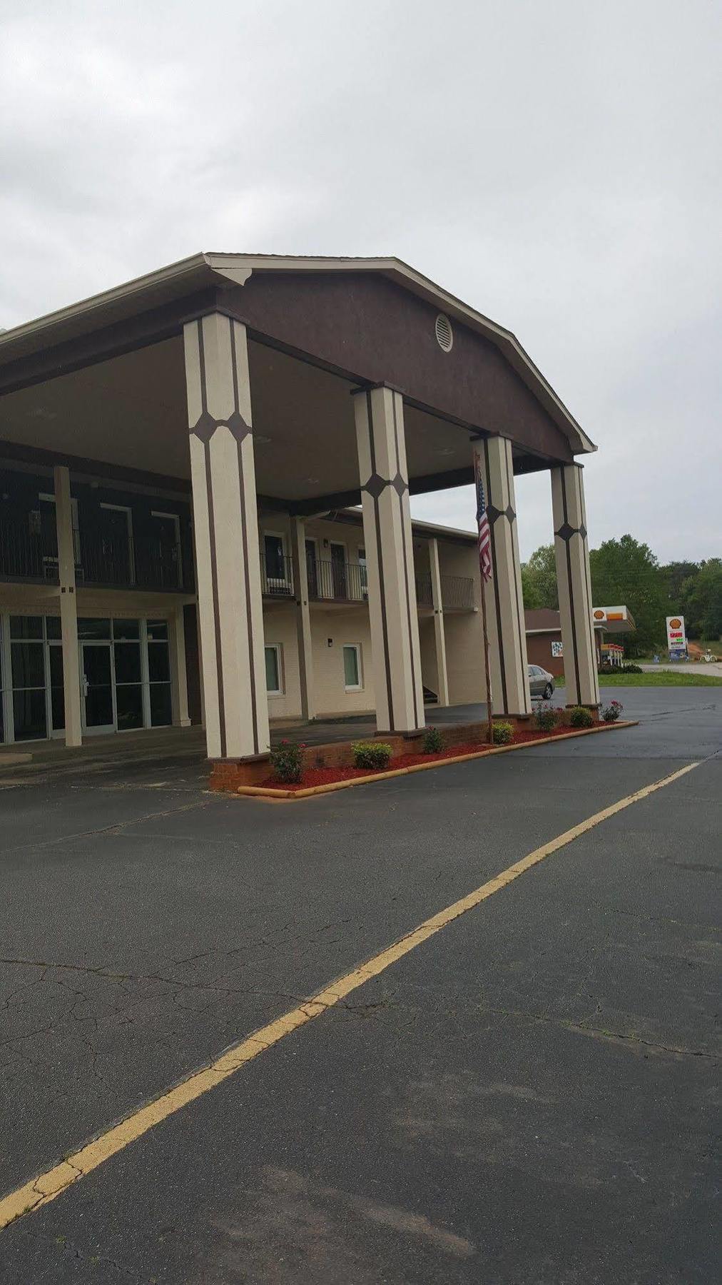 Econo Lodge 프레스트시티 외부 사진