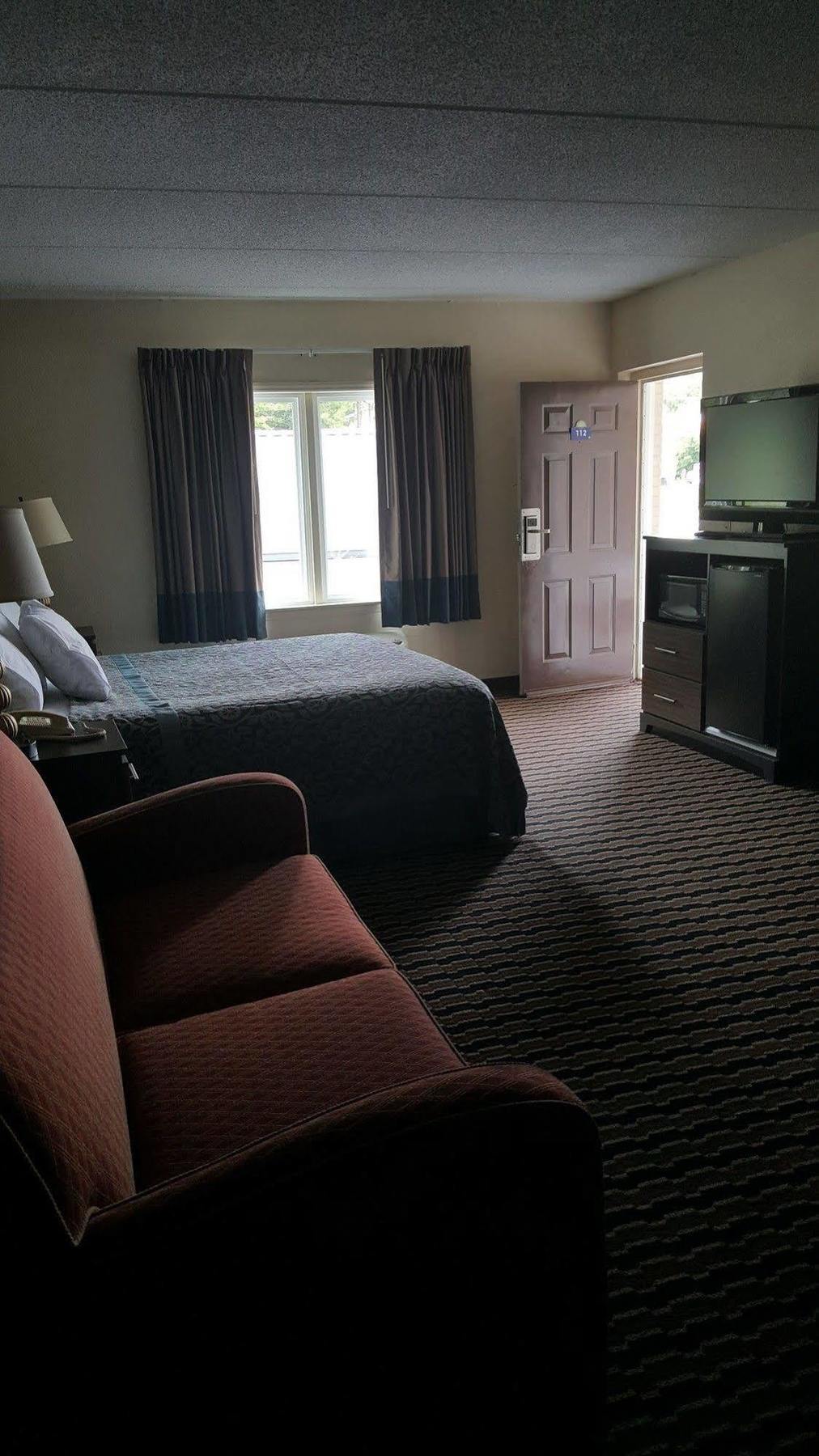 Econo Lodge 프레스트시티 외부 사진